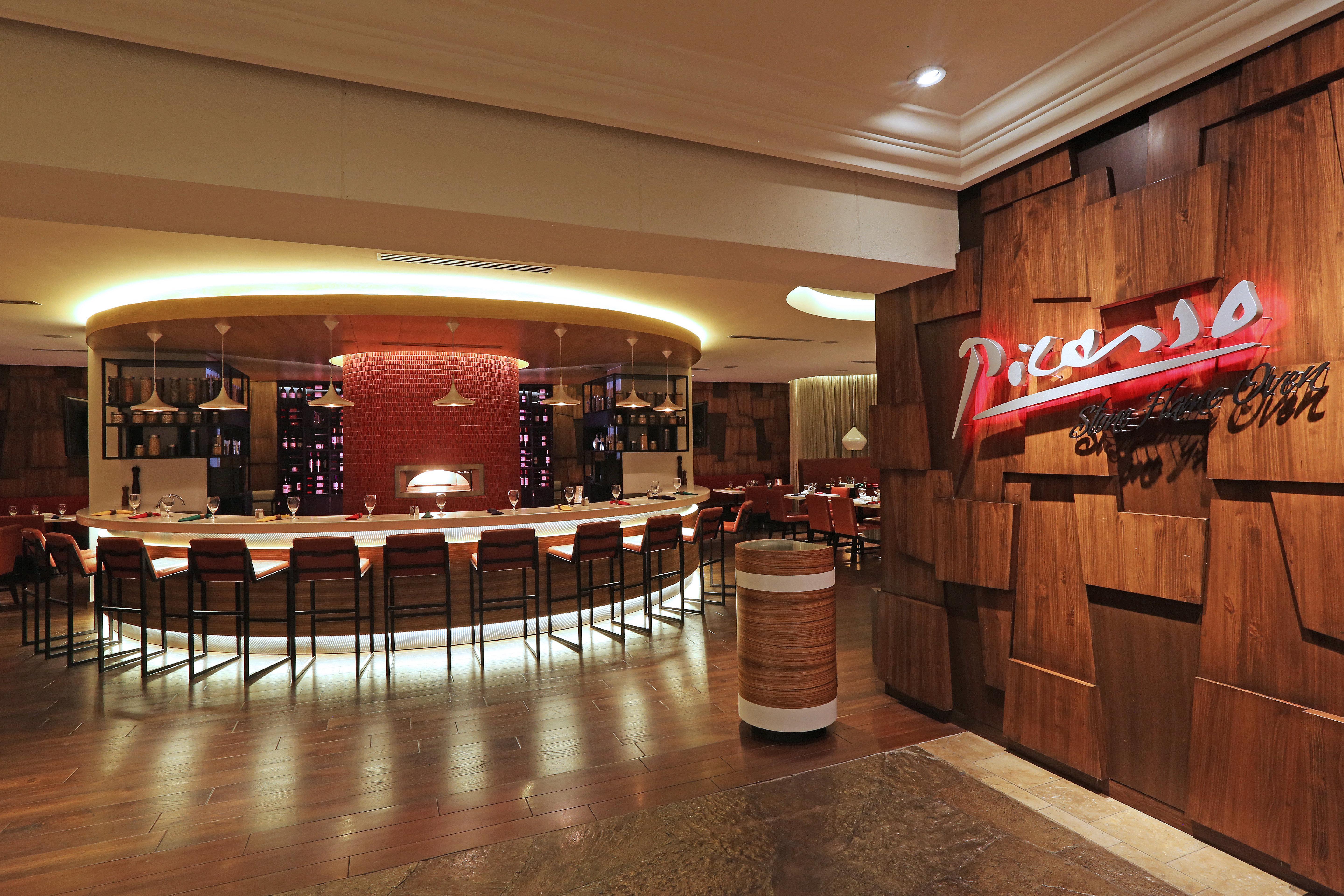 Real Intercontinental San Salvador By Ihg Hotel Restaurant photo